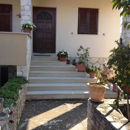 Stinjan, Istria 4 Štinjan
